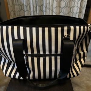 alice + olivia duffel bag NWT